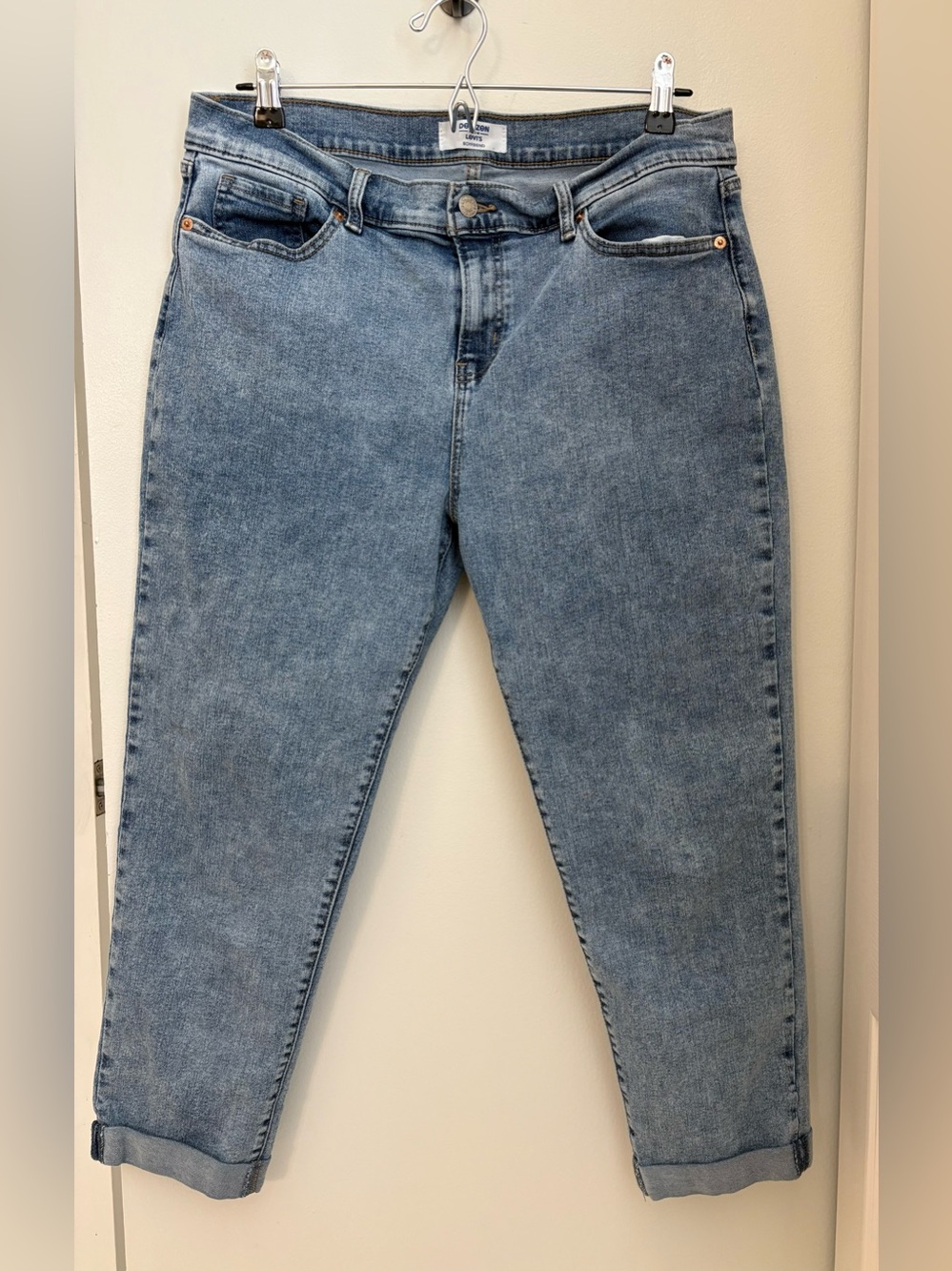 Denizen from Levi's Boyfriend Jeans Light Blue Size:8